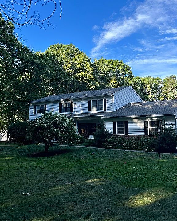 1st image of 2432 Evergreen St