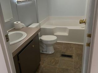 140 Hollyfield Rd, Rocky Mount, VA 24151