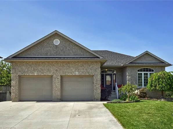 7 Firella Pl, Wellesley, ON N0B 2T0