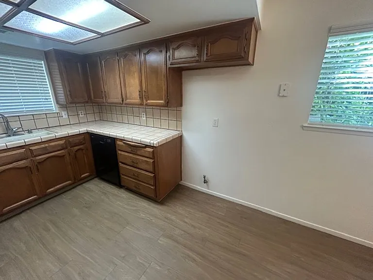 1231 W Whispering Pines Ct — Photo 4
