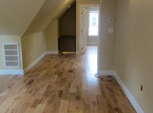 112 Walker St, Lowell, MA 01854