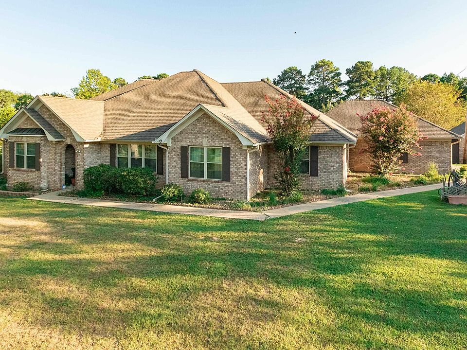 1st image of 13993 Lorraine Dr