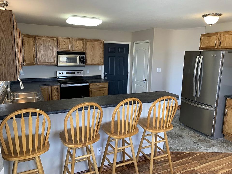 1st image of 2724 S 18th St