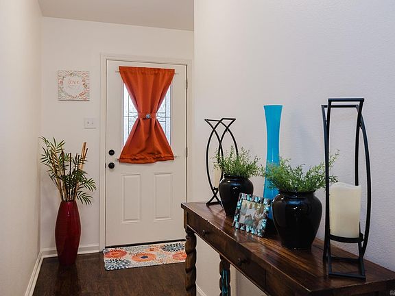 4th image of 3349 Garden Club Dr