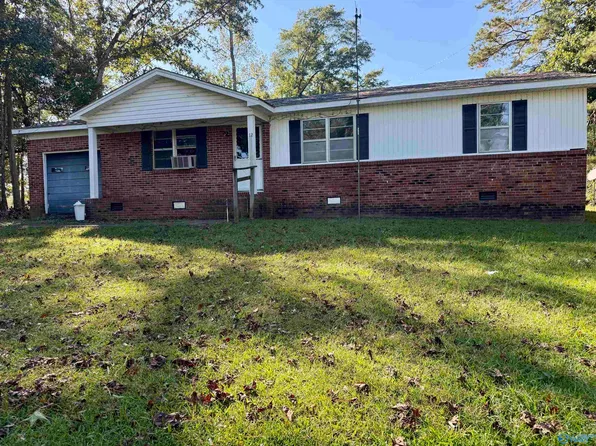 12 Merry Wood Dr, Arab, AL 35016
