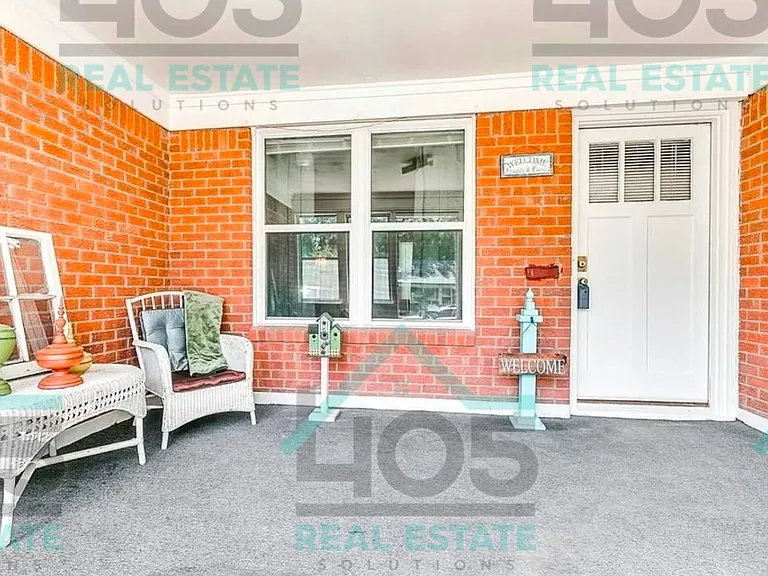 1017 E Louisiana St — Photo 3