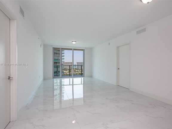 4th image of 300 Sunny Isles Blvd #4-1606