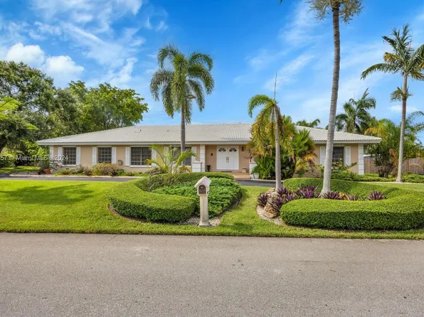8845 SW 176th Ter, Palmetto Bay, FL 33157