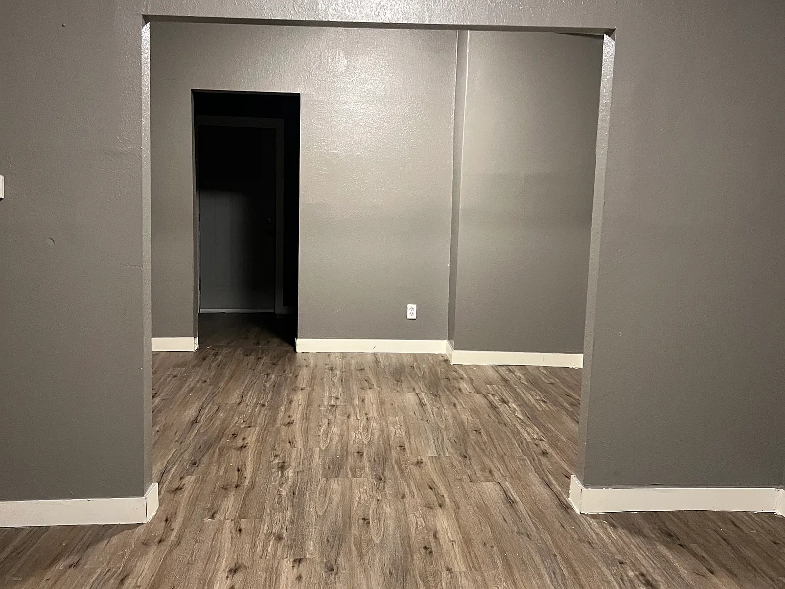 2 bed, 942 sqft, $1,400 — Photo 3