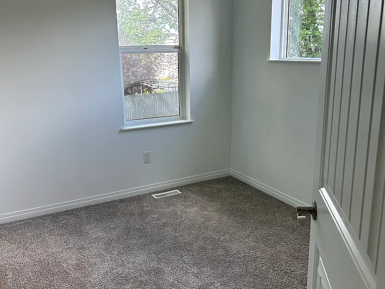 11827 47th St NW #BASEMENT — Photo 12