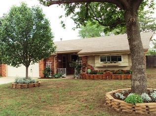 2208 N Mueller Ave, Bethany, OK 73008