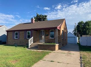 118 Ringland Rd, Hastings, NE 68901
