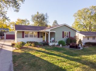 548 31st St, West Des Moines, IA 50265