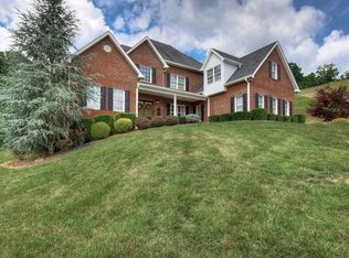 120 Summerville Farms Ct, Kingsport, TN 37663