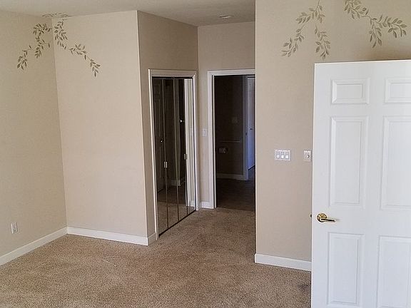 1st floor bedroom or office