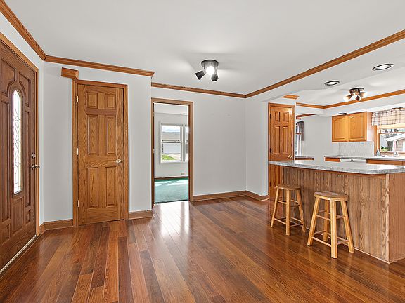 5th image of 6901 167th St