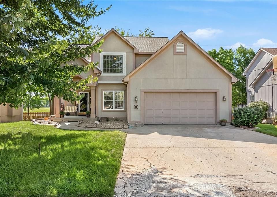 1st image of 5924 NE Turquoise Dr