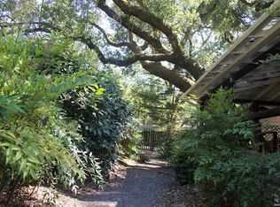 1693 Warm Springs Rd, Glen Ellen, CA 95442