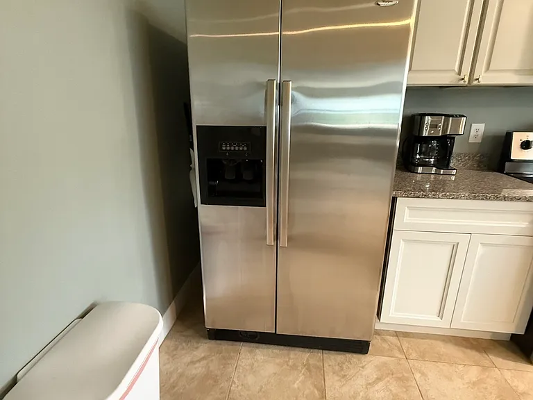 483 Church St #2 — Photo 3