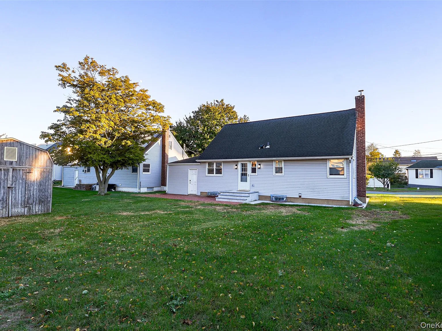 4 bed, 1.0 bath, 1176 sqft, $4,200 — Photo 2