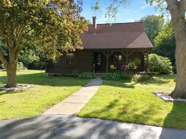 216 Winthrop Center Road, Winthrop, ME 04364