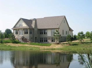 7643 Carriage House Way, Zionsville, IN 46077