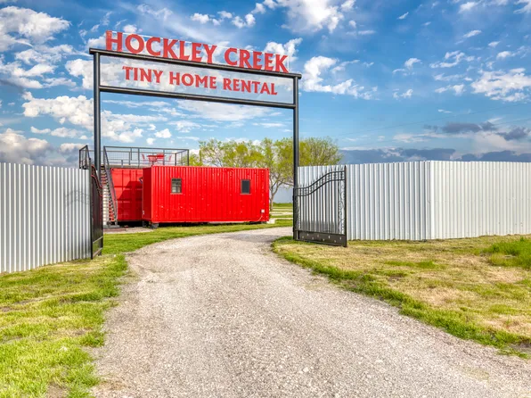 6547 S Interstate Highway 35, Gainesville, TX 76240