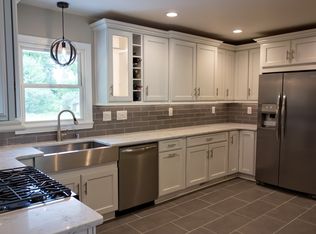 1410 Shawnee Pass, Brookfield, WI 53005