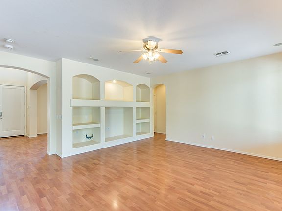 3rd image of 1596 E Carob Dr