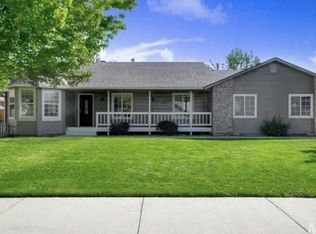 2854 N Stone Ave, Meridian, ID 83646