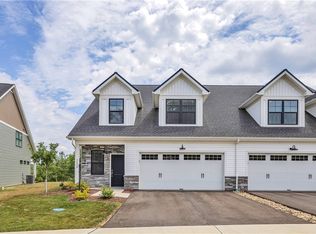 1124 Autumn Woods Dr, Evans City, PA 16033