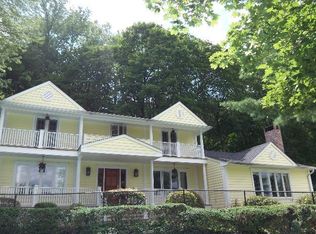 61 Glen Ct, Pompton Lakes, NJ 07442