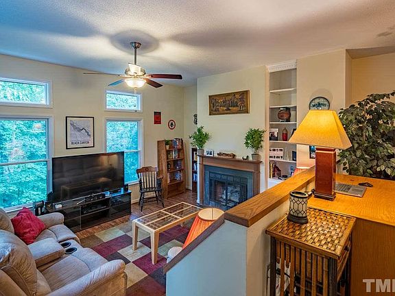 2nd image of 116 Mallard Ct