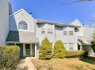 11 Tanglewood Ct, Monmouth Junction, NJ 08852