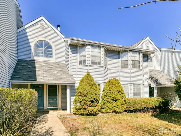 11 Tanglewood Ct, Monmouth Junction, NJ 08852