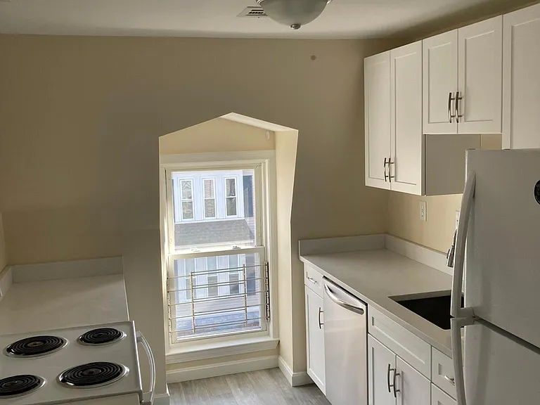 157 South Ave #3 — Photo 3
