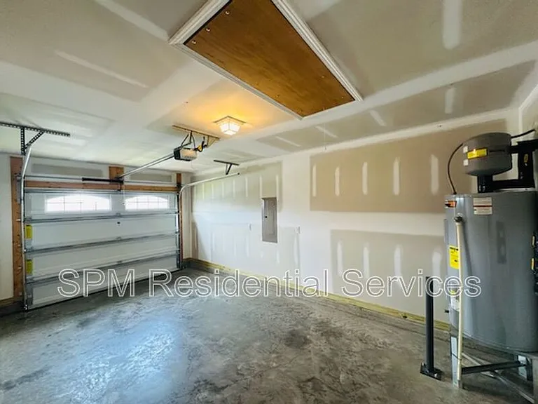 4047 Ironstone Ct — Photo 19