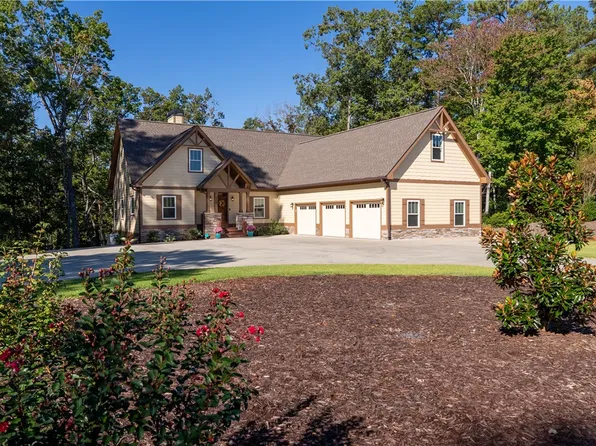304 Woodgreene Ct, Salem, SC 29676