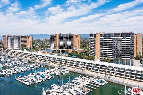 4267 Marina City Dr Photo 1
