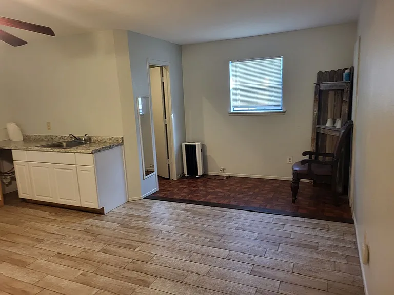 614 1/2 Highland Ave — Photo 9
