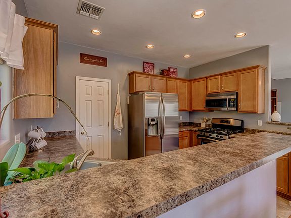 4th image of 8265 W Zlacket Dr