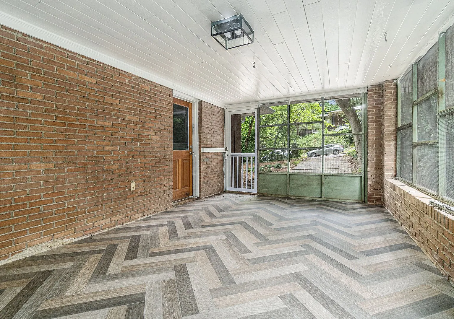 3 Bedroom 2 Bath House Centrally Located Within Emory University — Photo 3