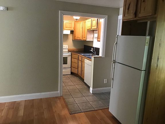 House 2 kitchen 