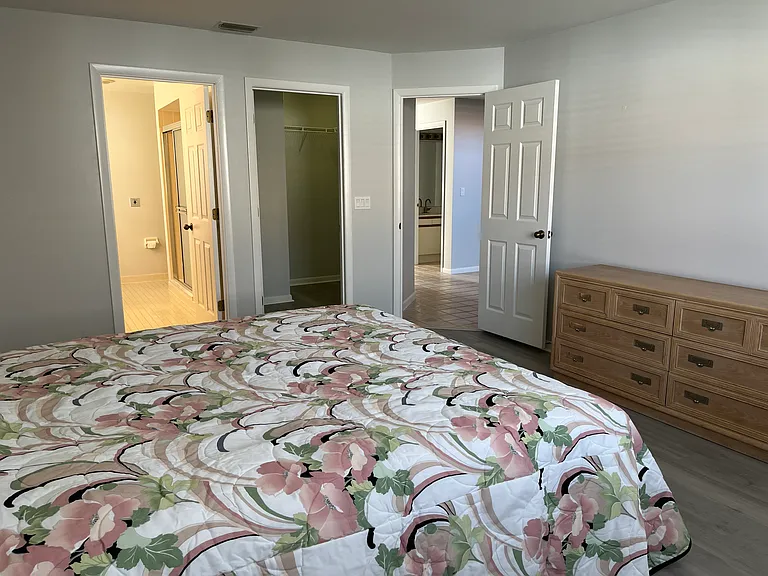 8 Marina Point Pl — Photo 15