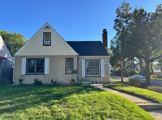 1722 Cottage Ave E, Saint Paul, MN 55106