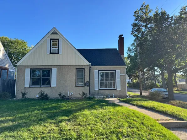 1722 Cottage Ave E, Saint Paul, MN 55106