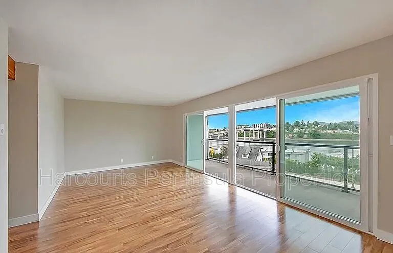 1142 Wheaton Way — Photo 4