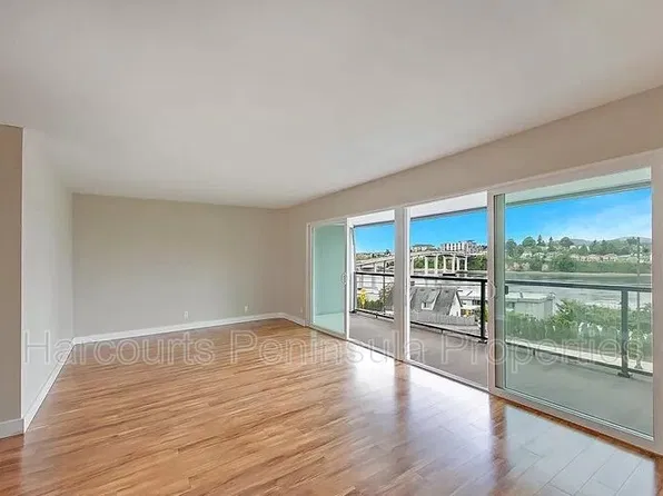 1142 Wheaton Way, Bremerton, WA
