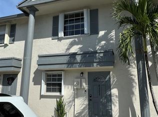 8323 Fairway Rd, Sunrise, FL 33351