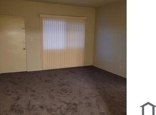 11256 Raymond Ave #8, Los Angeles, CA 90044